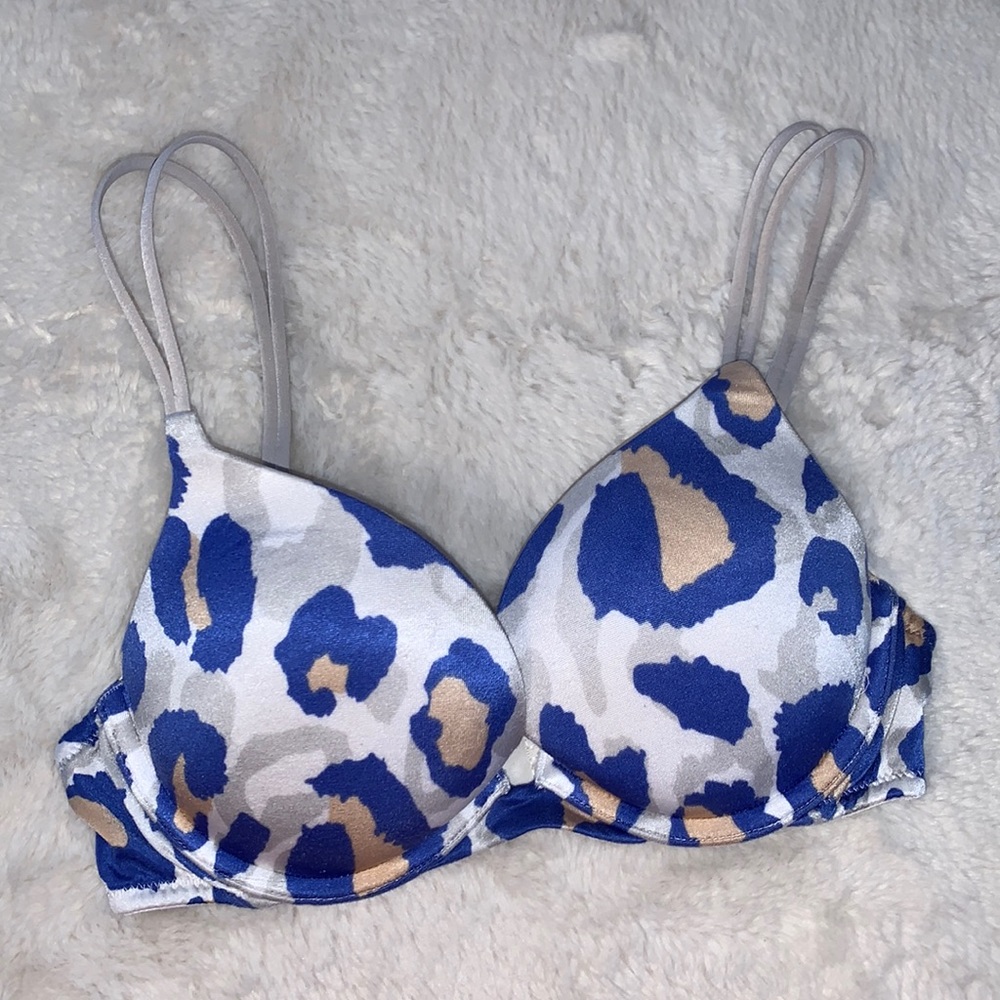 32B Victoria’s Secret very sexy leopard print gel push-up bra